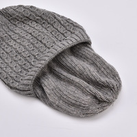 Usine hiver tricot 100% acrylique chapeaux pour femmes chaud Slouchy Beanie chapeau avec fourrure pompon Baggy crâne Ski chapeau en gros
