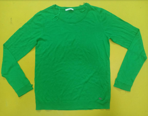 สินค้าคุณภาพส่งออก 100% เสื้อผ้าแบรนด์ดัง ค้างสต็อก เสื้อสตรีแขนยาว คอกลม เสื้อไหมพรมผู้หญิง จำนวนมาก - Product Image 2