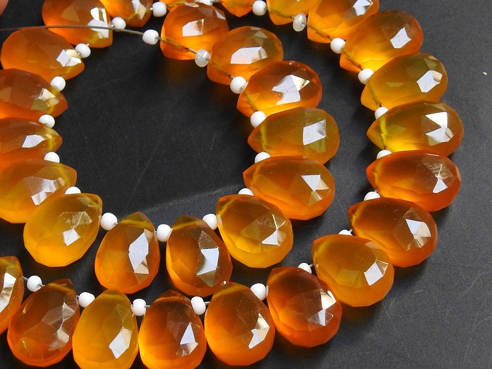 สีเหลือง