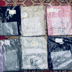 Bangladesh Stock Lote Más nuevo diseño creativo Mujeres Simple Casual Manga corta Blusa larga suelta Cuello Túnica Camiseta Blusa de punto - Product Image 1