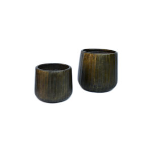 ชุดออกแบบโลหะอลูมิเนียมคุณภาพคลาสสิคของแพลนเตอร์สองตัวที่มีการออกแบบตกแต่งโบราณหลายสีและทองเหลือง - Product Image 1