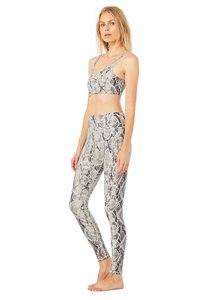 Conjunto de sujetador y mallas para mujer, ropa activa personalizada para yoga y correr, trajes especialmente diseñados para entrenamiento - Product Image 2
