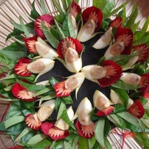 15 cm Daun Sirih Segar/ Daun Betel/ Daun Paan