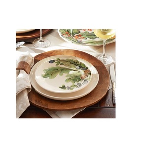 Assiette de service en bois de haute qualité, 100% naturelle, taille personnalisée - Product Image 1