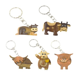 Best Seller Wood Cow Carving Key Chain Customized Animal Shape Key Holder