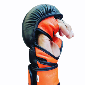Guantes Ligeros de Cuero para MMA, Muay Thai y Entrenamiento de Artes Marciales - Unisex - Product Image 1