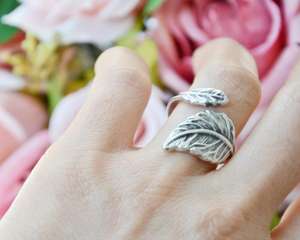 Bague Coquillage Plaqué Argent Oxydé Antique Style Bohème Conception de Feuille d'Olivier - Product Image 2