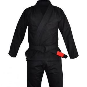 Uniformes de karaté / arts martiaux sur mesure de haute qualité fabriqués au Pakistan, prix d'usine - Product Image 5