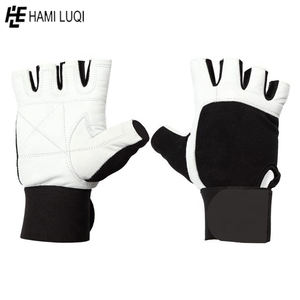 wholesale Outdoor Comfortable Gym Training sports Neoprene breathable <b>fitness</b> <b>gloves</b> - Product Image 5