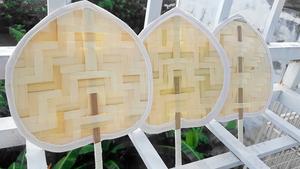 Éventails colorés en bambou fabriqués au Vietnam pour la décoration de la maison 99GD - Product Image 3