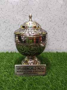 Urne funéraire en laiton de bénédiction avec boîte Fournitures funéraires de qualité de Brassworld Inde - Product Image 2