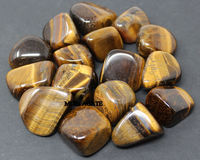 Sculpture artisanale en pierre naturelle œil de tigre et agate, pour la décoration intérieure
