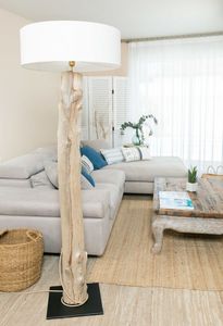 Lámpara de Mesa Moderna de Madera Flotante - Product Image 4