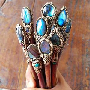 แท่งปิ่นปักผมดินโพลิเมอร์ลาบราโดไรต์ อุปกรณ์เสริมผมสำหรับงานแต่งงาน ขนาด 8 นิ้ว หลากสี สำหรับผู้หญิงและผู้ชาย - Product Image 1