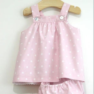 NEW--BEAUTIFUL--COTTON--FABRIC--CUTE--STYLISH--FROCK con SHORT--DRESS para bebé, personalizable en cualquier tamaño y color @ 2021 - Product Image 1