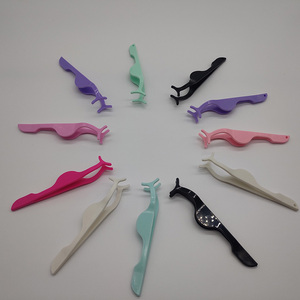 <span class=keywords><strong>Pince</strong></span> à épiler d'extension de cils en <span class=keywords><strong>plastique</strong></span> de nouvelle couleur avec faux cils assistant <span class=keywords><strong>pince</strong></span> à cils multifonction outils de maquillage - Product Image 2