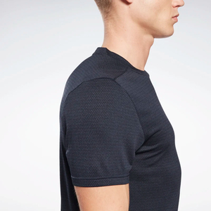 ชุดเสื้อยืดและกางเกงขาสั้น OEM - ชุดเสื้อยืดและกางเกงขาสั้นสำหรับแฟชั่นผู้ชาย / เสื้อยืดสีแดงพร้อมกางเกงขาสั้นเข้าชุด - Product Image 4