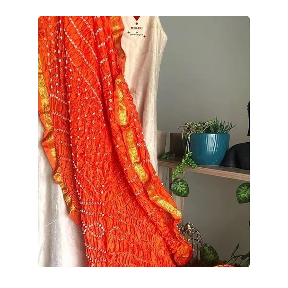 I più venduti Bandhani Dupatta in morbida Banarasi di seta per occasioni speciali disponibile al miglior prezzo per la fornitura all'ingrosso