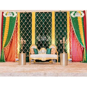 Support mural de bougies en métal doré pour mariage, toile de fond de bougies luxueuse pour la décoration de scène de Mehndi, murs de bougies pour mariage en Californie - Product Image 1