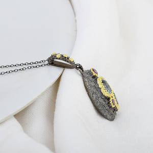 Pendentif de créateur en argent sterling 925 de topaze bleue avec placage or rhodium Sier Cadeau parfait pour les femmes avec breloque améthyste - Product Image 4