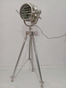 Projecteur en acier chromé Nickel projecteur Focus lampadaire trépied en acier - Product Image 2