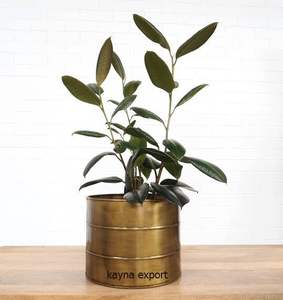 Nouveau design jardinière en métal plaqué laiton décoratif maison jardin intérieur décoratif laiton antique jardinière en métal pour la décoration de sol - Product Image 1