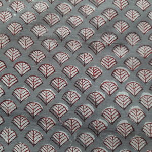 ผ้าฝ้ายคุณภาพสูงพิมพ์ลายบล็อก ขายเป็นเมตร สำหรับตัดเย็บเสื้อผ้า กระเป๋า และเครื่องนอน ออกแบบใหม่ ผ้าดิบอเนกประสงค์ - Product Image 1