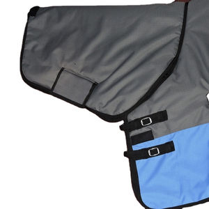 Manta de Invierno para Caballo 100% Impermeable y Transpirable, Ripstop, 1200D, Peso Medio, Dos Correas Abdominales, Personalizable - Product Image 5