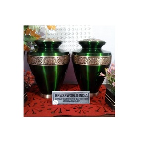 โกศทองเหลืองสลักรูปศพสีเขียวสไตล์อเมริกัน - Product Image 1