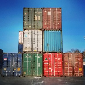 Conteneurs de rangement 240 pieds, flambant neuf et utilisé - Product Image 1