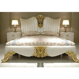 Lit double capitonné de style classique, nouveau, de haute qualité, couleur or vin français, meubles de chambre à coucher, lit queen-size en or métallique exclusif - Product Image 1