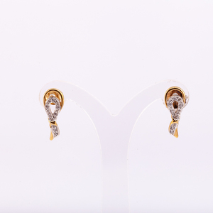 Pendiente de diamante con lazo minimalista chapado en oro de 14K, pendiente de plata 2022 de alta calidad, fabricante de Tailandia, nuevo diseño 925 - Product Image 1