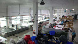 Chaquetas acolchadas gruesas de invierno para hombre, con contraste de color OEM. - Product Image 6