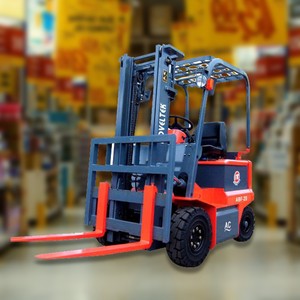 Carretilla elevadora eléctrica con triple etapa, mástil de elevación libre y cambio lateral - Product Image 1