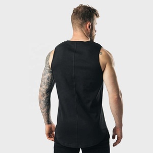 Débardeur de sport PIHA SPORTS pour homme, personnalisé, 100 % coton tricoté, imprimé par transfert thermique, broderie machine, coupe musclée, collection 2026 - Product Image 3