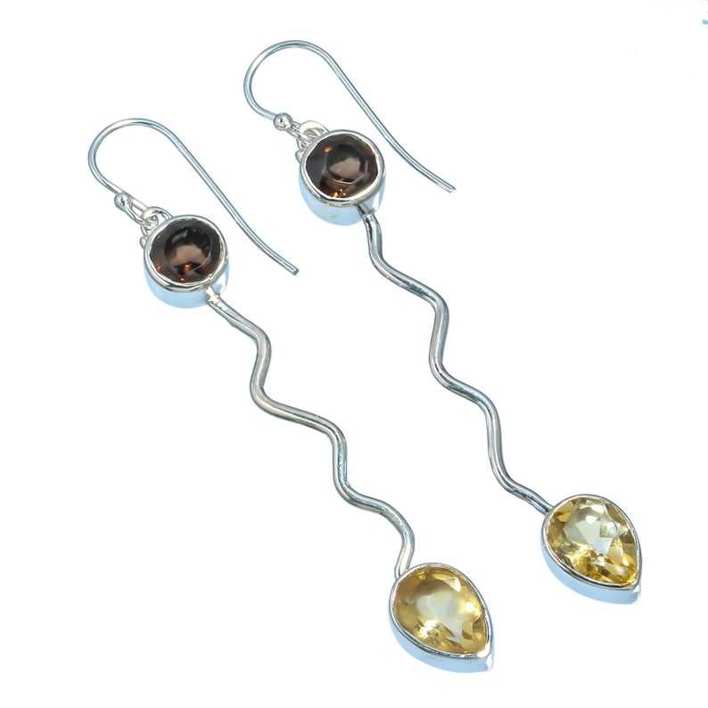 สีน้ำตาลสีเหลือง