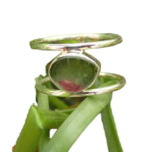 Bague élégante légère en argent sterling 925 pour femme incrustation de pierres précieuses en tourmaline pour une utilisation quotidienne ou événementielle - Product Image 1