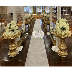 Décor de mariage, pots de fleurs en fibre dorée, meilleures décorations d'allée de mariage, pots de fleurs en fibre de verre, support de fleurs de mariage, décoration d'allée - Product Image 1