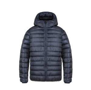 เสื้อแจ็คเก็ตพัฟเฟอร์แบบกลับด้านได้สำหรับผู้ชายรุ่นใหม่ สวมใส่สบายในฤดูหนาว พร้อมฮู้ด เป็นมิตรต่อสิ่งแวดล้อม มีตัวเลือกปรับแต่งได้ แบรนด์ Solid Fighter - Product Image 5