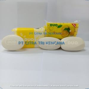 Sac à linge en verre, barre de savon pour le linge, 1 KG 800 grammes, brosse à savon douce, lavage des mains, très doux, afrique, Biharamulo, tanamis - Product Image 6