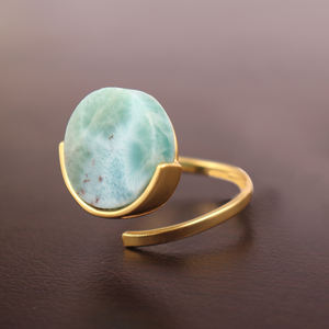 Bague ronde en Larimar naturel réglable pour femme Usine en gros Laiton plaqué or pour mariage ou fête - Product Image 4