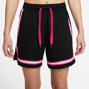 กางเกงขาสั้นตาข่ายโพลีเอสเตอร์สำหรับผู้ชายชุดชายหาดเล่นบาสเก็ตบอลฟิตเนสพิมพ์ลายดอกไม้แห้งเร็ว - Product Image 1