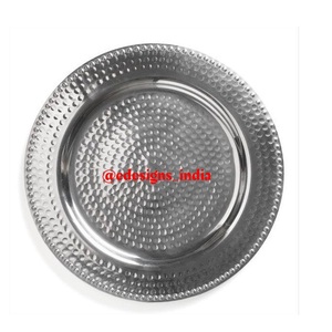 Plaque de chargement en métal argenté martelé de haute qualité, vente en gros, sous-assiette de forme arrondie, plateau de service décoratif en métal - Product Image 1