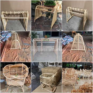 SISU/Rattan Baby Play Gym con marco colgante Juguetes Producto versátil para cunas Dormitorios Muebles de ratán amigables con el aire libre - Product Image 6