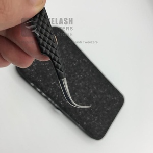 แหนบหนีบขนตาจับเพชรสแตนเลสแบบญี่ปุ่นแข็งแรงโค้งสีดำด้าน - Product Image 6