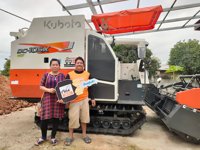 Moissonneuse-batteuse Kubota DC 105X d'occasion, machine à récolter le riz, haute capacité, équipement agricole durable