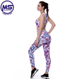 Leggings tricotés sur mesure pour femmes, taille haute, avec taille, couleur et design personnalisés - Vêtements de sport respirants et antibactériens - Product Image 5