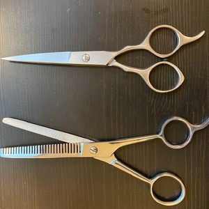 กรรไกรตัดผมและซอยผมมือขวา OBEXA สแตนเลสสตีล สำหรับร้านเสริมสวยมืออาชีพ - Product Image 1