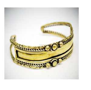 2025 Missouri Christmas Gold Plated Big lightweight <b>copper</b> jewelry <b>Bracelets</b> Round Zircon Body Jewelry Chunky Lock <b>Bracelet</b> - Product Image 1