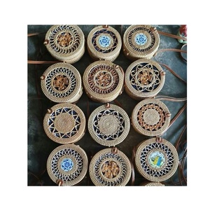 Bolso de hombro de mimbre redondo hecho a mano para mujer, bolsas de mano de playa de paja 99GD - Product Image 1